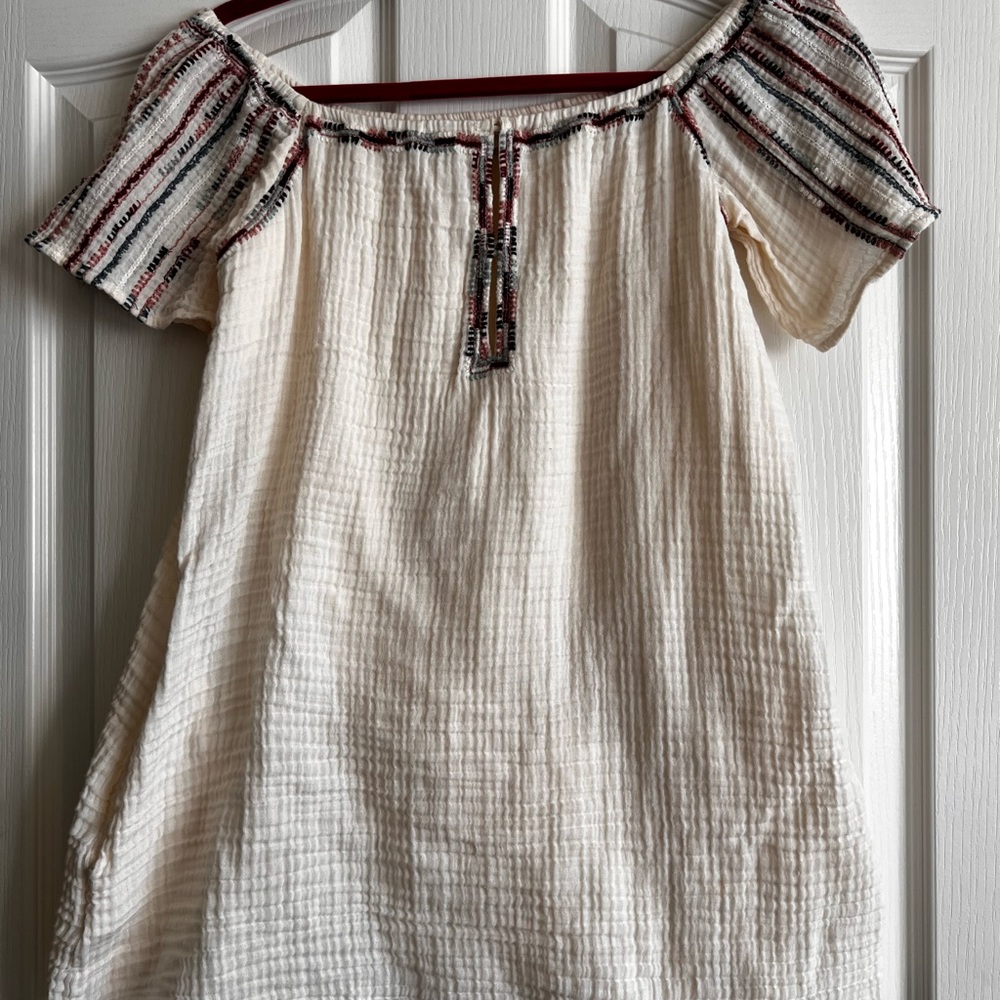 Zara off shoulder dress, cream with stitching detail.